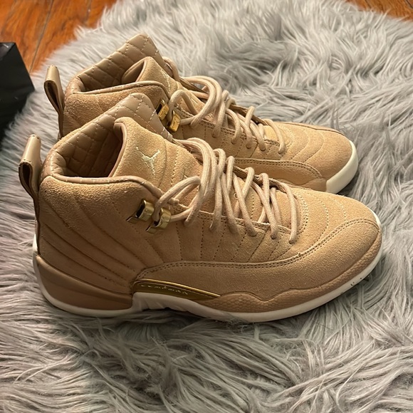 Jordan 12’s Vachetta tan - Picture 2 of 5